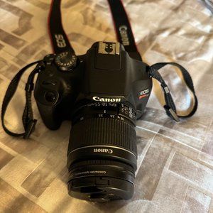 Canon EOS T7
